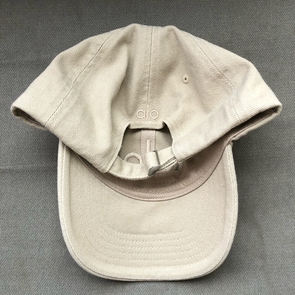 Alo Yoga Washed Off-Duty Cap Sand Dollar